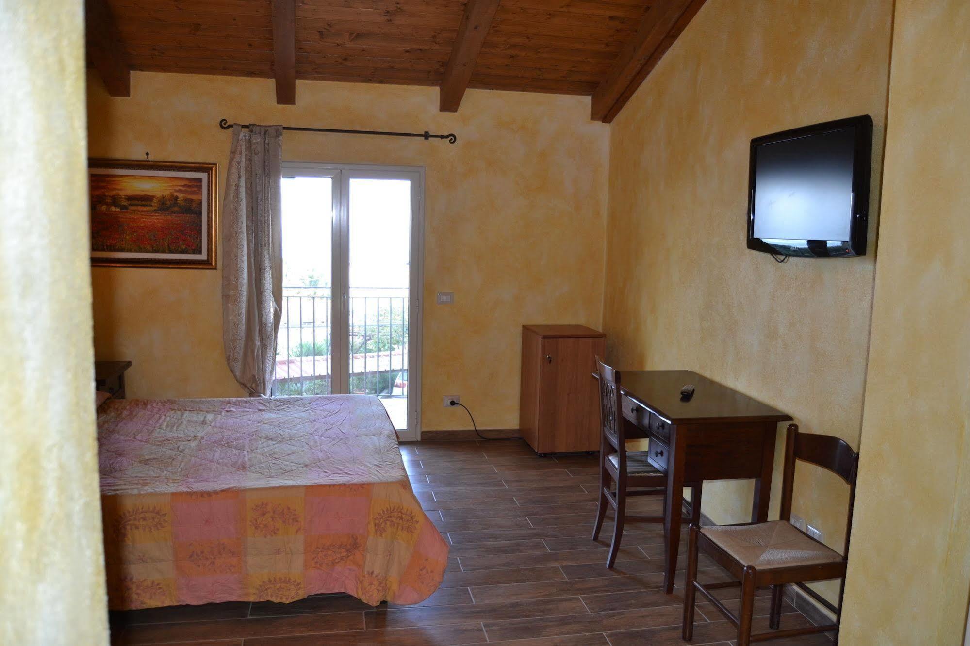 שילה B&B Villa Chianalea מראה חיצוני תמונה